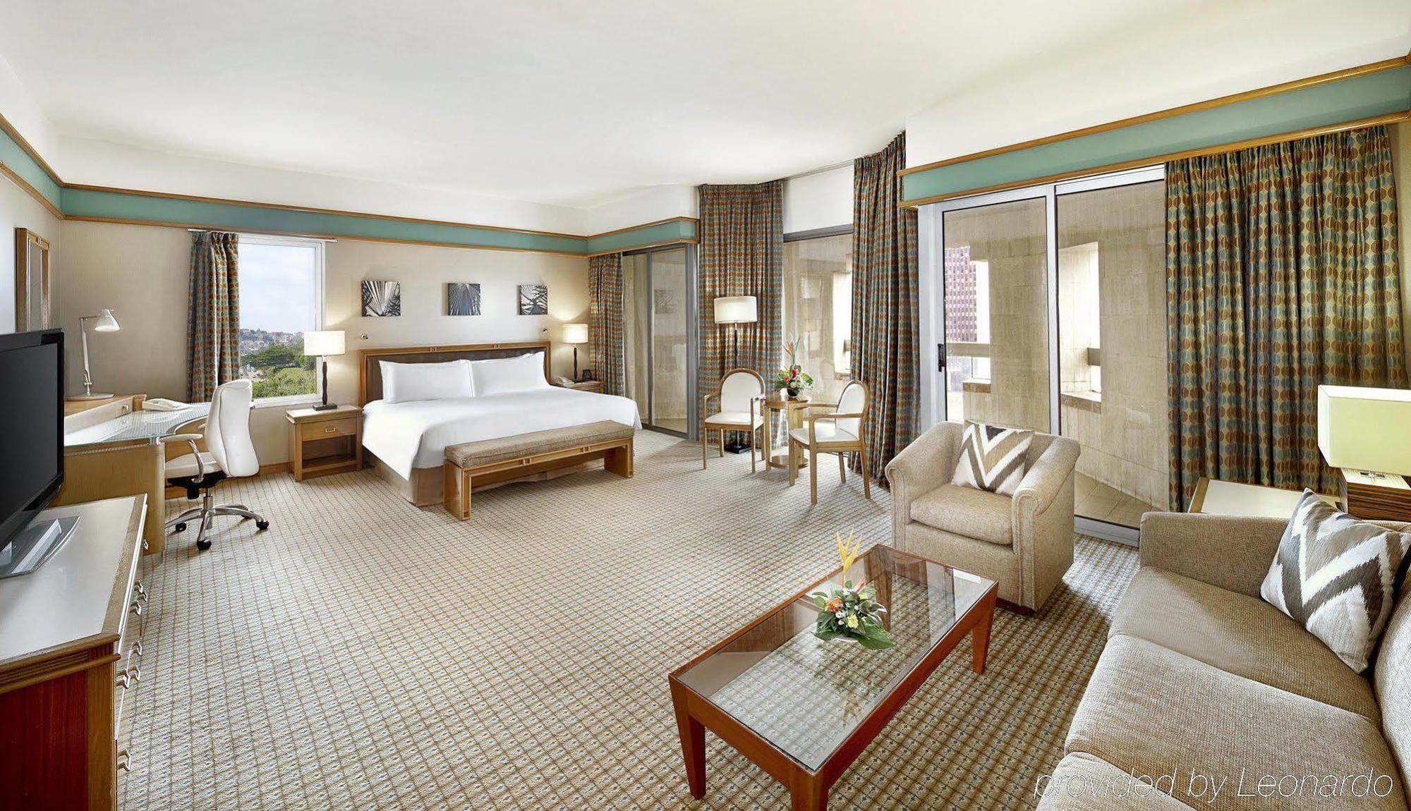Hilton Yaounde Ξενοδοχείο Εξωτερικό φωτογραφία